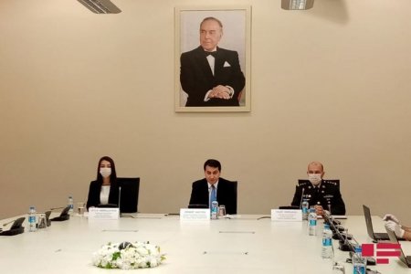 “Ermənistan Kim Kardaşyanın xidmətinə müraciət etməli oldu” - Hikmət Hacıyev