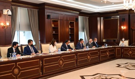 İctimai birliklər və dini qurumlar komitəsinin iclasında
