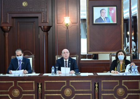 Milli Məclisin Səhiyyə komitəsi 2022-ci ilin payız sessiyasında ilk iclasını keçirib