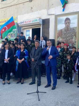 Milli Məclis sədrinin müaviniAdil Əliyev şəhidlərin anım tədbirlərində iştirak edib