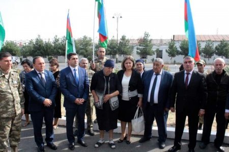 Vətən müharibəsi şəhidləri İsgəndərov Əsəd Bəybala oğlu və Tağıyev İmdad Rövşən oğlunun məzarı və ailəsi ziyarət olunub