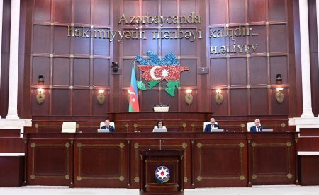 Milli Məclisin iclasında