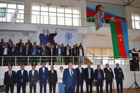 Yeni Azərbaycan Partiyasının təsis olunmasının 30 illiyinə həsr olunan Mini-futbol turnirinin L qrupu üzrə açılış mərasimi keçirildi