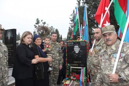 Vətən müharibəsi şəhidi Həsənov Kənan Zirəddin oğlunun ikinci ildönümü məzarı başında qeyd edilib və ailəsi ziyarət olunub 