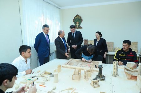 Moldova nümayəndə heyəti Peşə-əmək Reabilitasiya Mərkəzi və   Ahıl şəxslər üçün sosial xidmət müəssisəsi ilə tanış olub