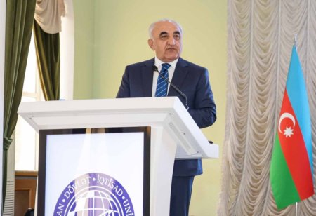 Rektor: Elmi fəaliyyətin gələcəyini konseptual fikirlər üzərində qurmalıyıq