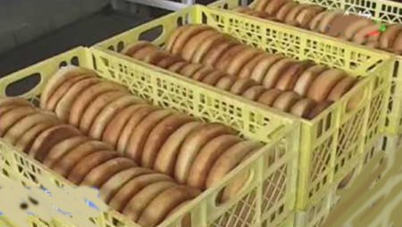 "Çörəyi ver çörəkçiyə"