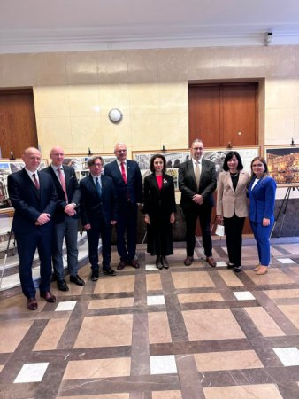 Kopernikin təhsil aldığı universitetdə Bakının polyak memarlığı nümayiş olunur