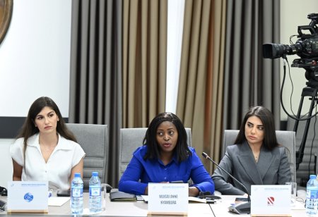 Keniyalı media rəhbəri: Dekolonizasiya öz hekayələrimizi və tariximizi geri qaytarmaqdır