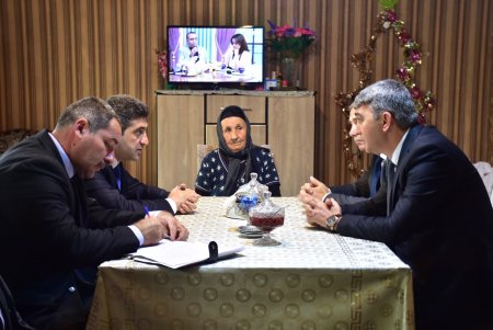 Şəhid ailələrini ziyarət Qax rəhbərliyinin əsas prinsipidir