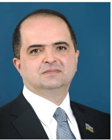 RƏŞAD MAHMUDOV – ELMİN, HƏKİMLİYİN VƏ DÖVLƏTÇİLİYİN VƏHDƏTİ