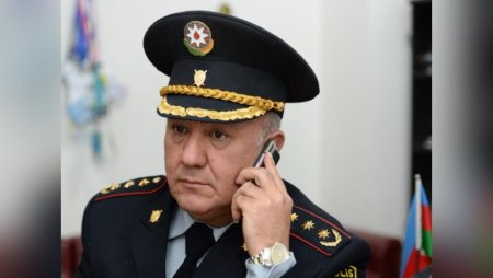 Vaqif Əsədov jurnalistləri belə təbrik etdi
