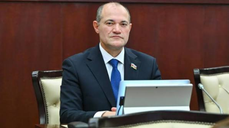 Deputatdan təklif: “İmtahandan keçənlər 3-6 aya iş ilə təmin edilməlidir”