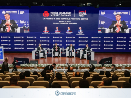 AMB sədri İstanbulda qlobal iqtisadiyyatın gələcəyi barədə fikirlərini bölüşüb