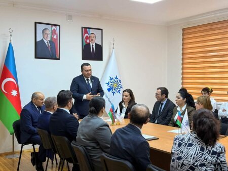Müşfiq Məmmədli Xızı Peşə Məktəbində tələbə və müəllimlərlə görüşüb