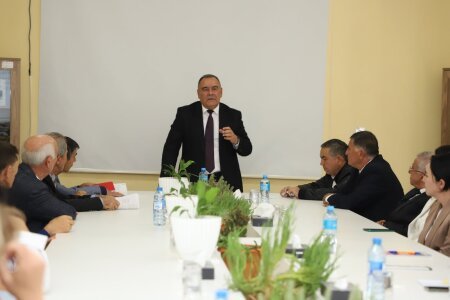 Bitki Mühafizə və Texniki Bitkilər ETİ-də Dövlət Proqramından irəli gələn vəzifələr müzakirə olunub.