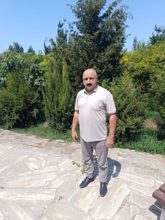 Yubilyara dost təbriki!